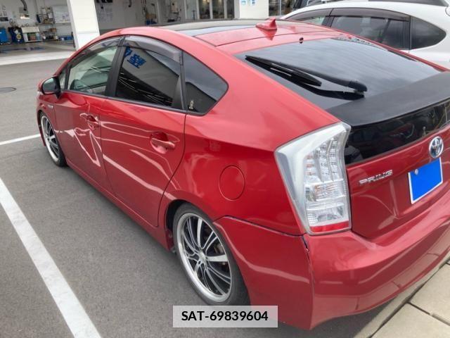 Toyota PRIUS 2011-08 7878912-3