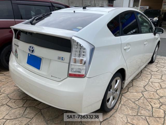 Toyota PRIUS 2009-07 7878906-3