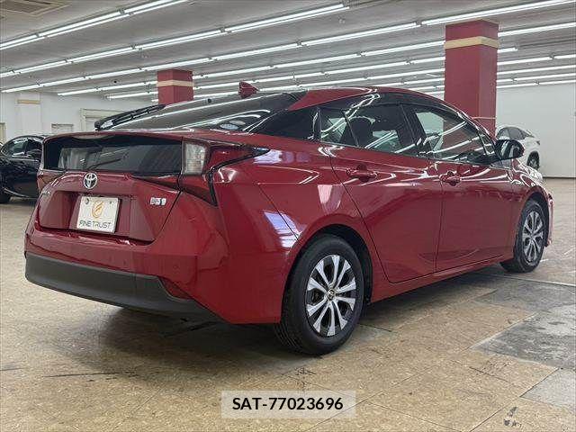 Toyota PRIUS 2019-03 7878860-16