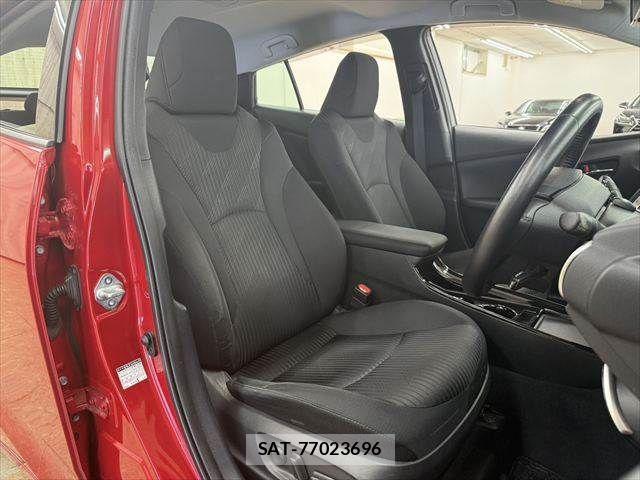 Toyota PRIUS 2019-03 7878860-6