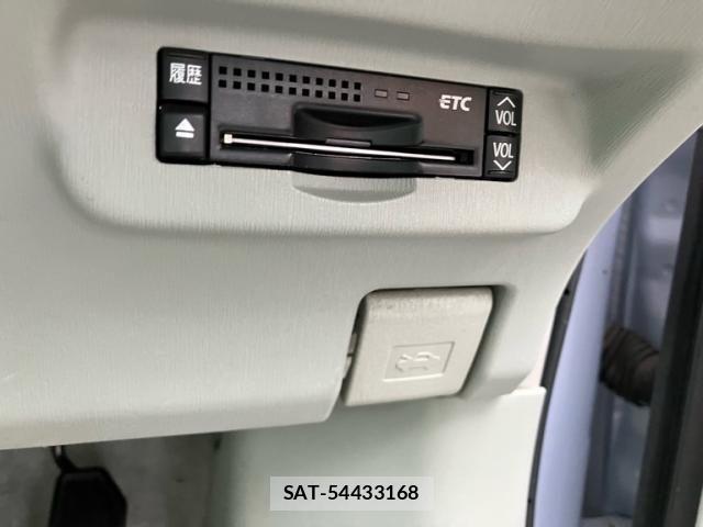 Toyota PRIUS 2011-05 7878936-14