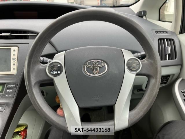 Toyota PRIUS 2011-05 7878936-17