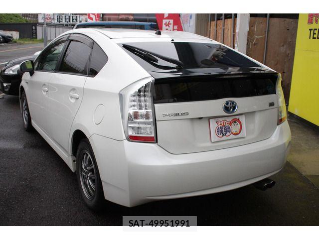 Toyota PRIUS 2010-12 7878885-12
