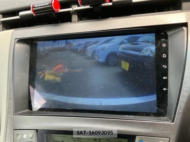 Toyota PRIUS 2012-04 7878910-22