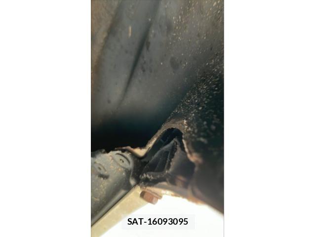 Toyota PRIUS 2012-04 7878910-28