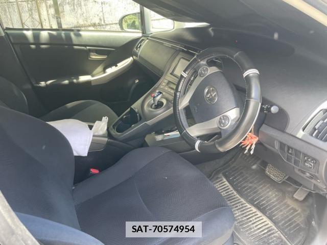 Toyota PRIUS 2014-03 7878887-13