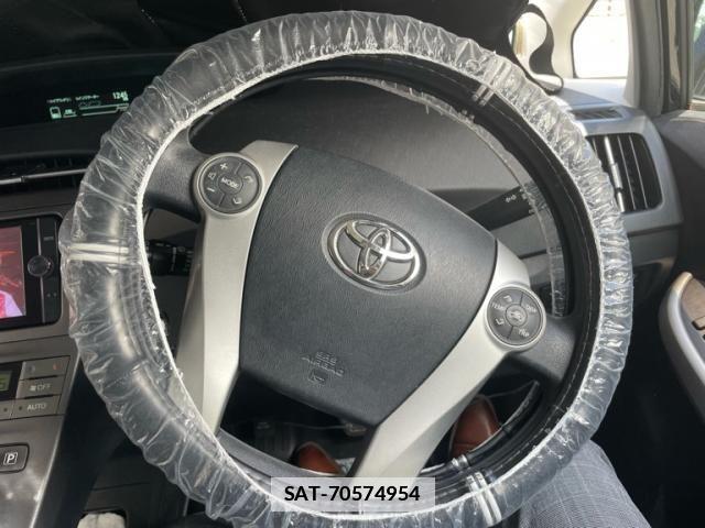 Toyota PRIUS 2014-03 7878887-17