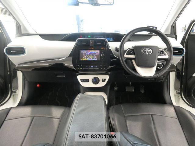 Toyota PRIUS 2018-07 7878844-2