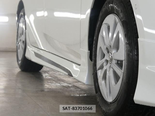 Toyota PRIUS 2018-07 7878844-8
