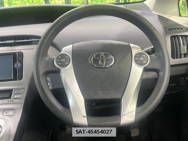 Toyota PRIUS 2014-01 7878884-10