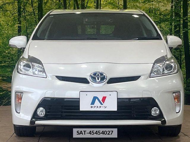 Toyota PRIUS 2014-01 7878884-13