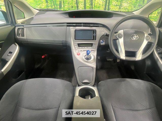 Toyota PRIUS 2014-01 7878884-1