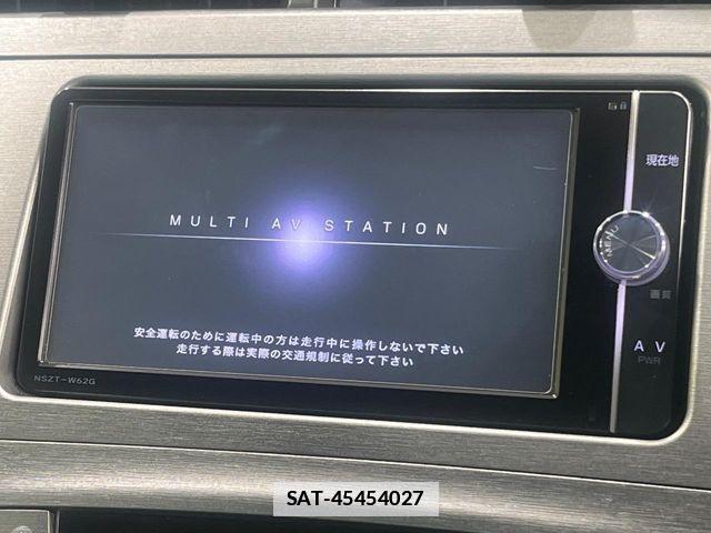 Toyota PRIUS 2014-01 7878884-2