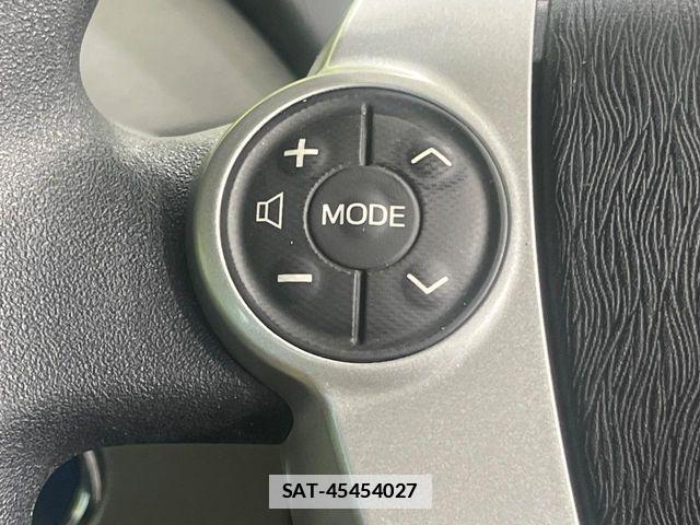 Toyota PRIUS 2014-01 7878884-6