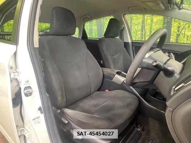 Toyota PRIUS 2014-01 7878884-7