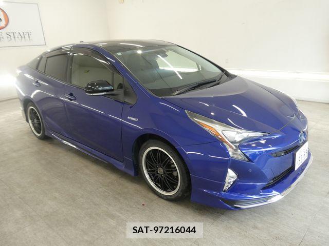 Toyota PRIUS 2018-08 7878863-0