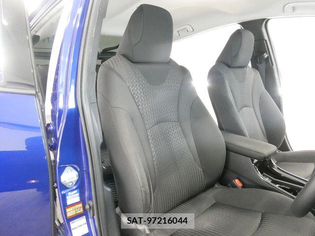 Toyota PRIUS 2018-08 7878863-15