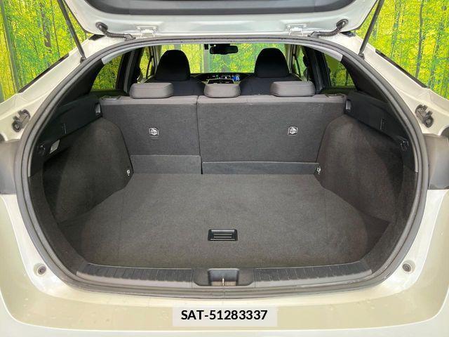 Toyota PRIUS 2017-06 7878851-9
