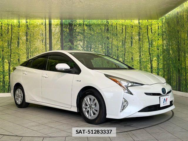 Toyota PRIUS 2017-06 7878851-15