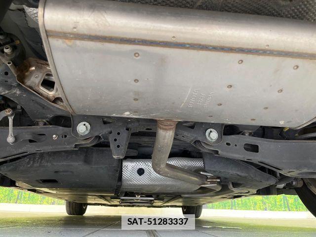 Toyota PRIUS 2017-06 7878851-19