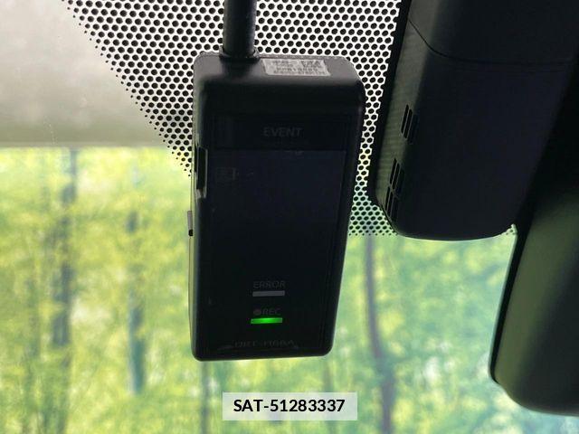 Toyota PRIUS 2017-06 7878851-4