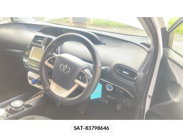 Toyota PRIUS 2016-07 7878881-10