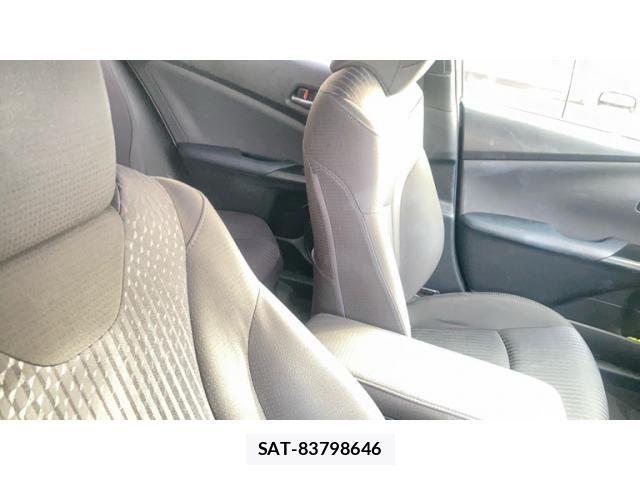Toyota PRIUS 2016-07 7878881-11