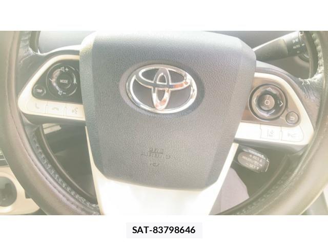 Toyota PRIUS 2016-07 7878881-14