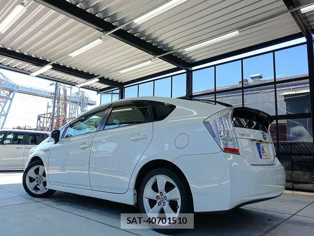 Toyota PRIUS 2010-12 7878904-14
