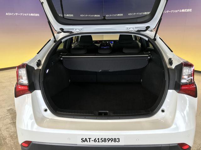 Toyota PRIUS 2020-09 7878839-16