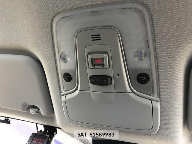 Toyota PRIUS 2020-09 7878839-25