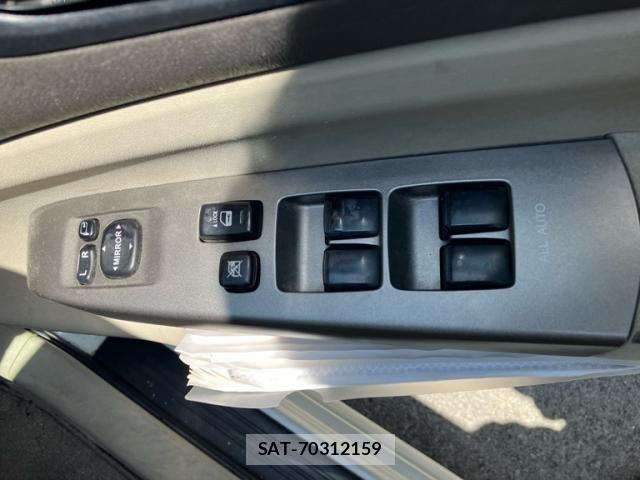 Toyota PRIUS 2008-03 7878894-11