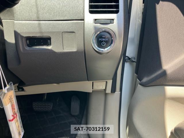 Toyota PRIUS 2008-03 7878894-12