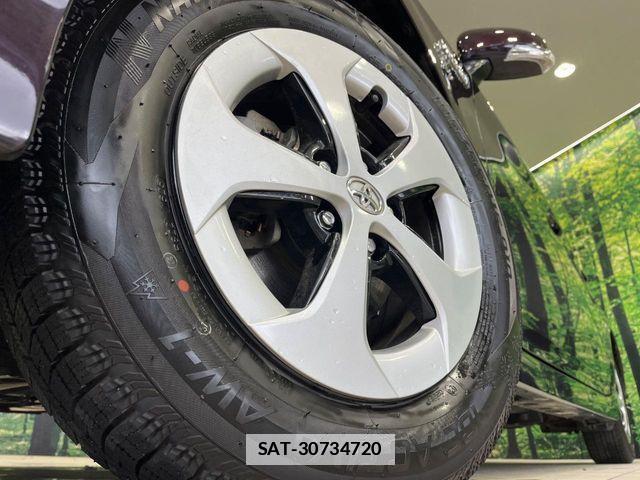 Toyota PRIUS 2012-07 7878886-12