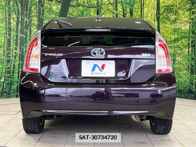 Toyota PRIUS 2012-07 7878886-14
