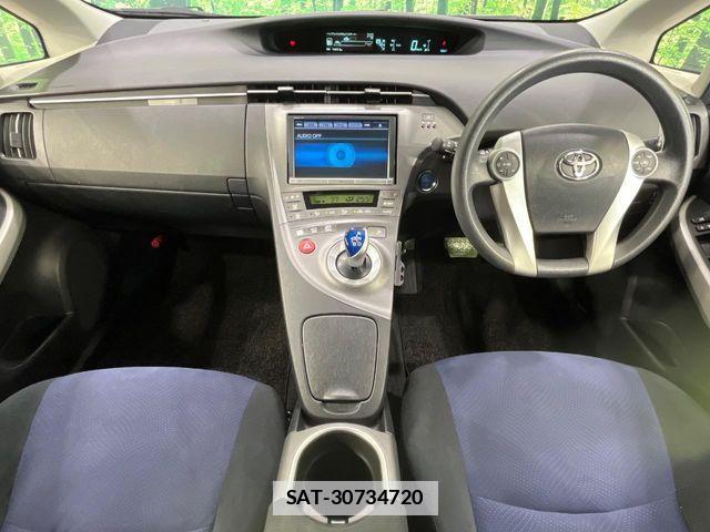 Toyota PRIUS 2012-07 7878886-1