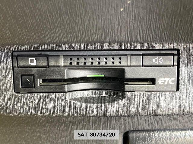 Toyota PRIUS 2012-07 7878886-5