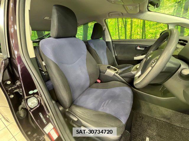 Toyota PRIUS 2012-07 7878886-7
