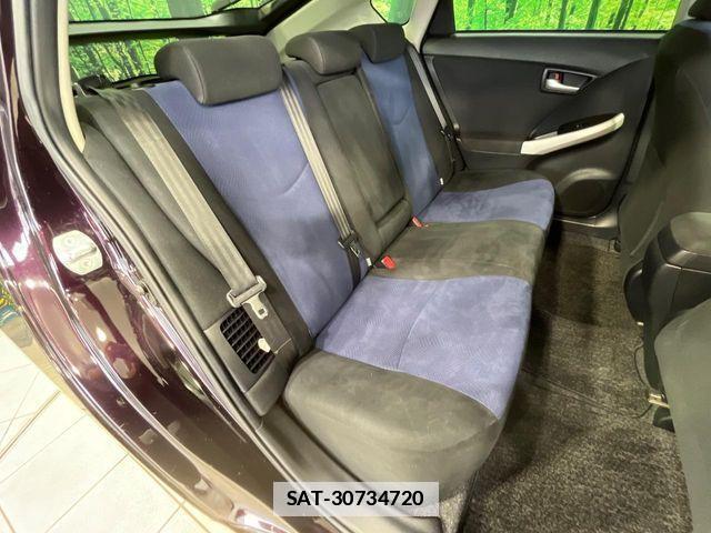 Toyota PRIUS 2012-07 7878886-8