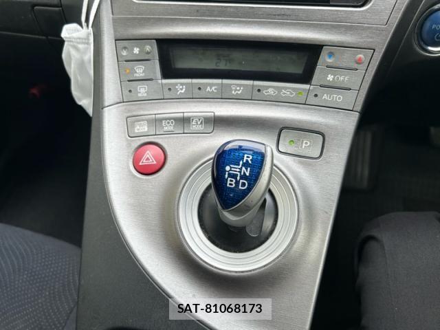 Toyota PRIUS 2012-02 7878915-17