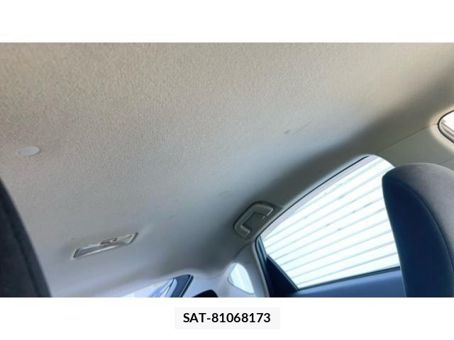 Toyota PRIUS 2012-02 7878915-21