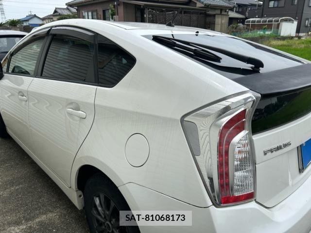 Toyota PRIUS 2012-02 7878915-3