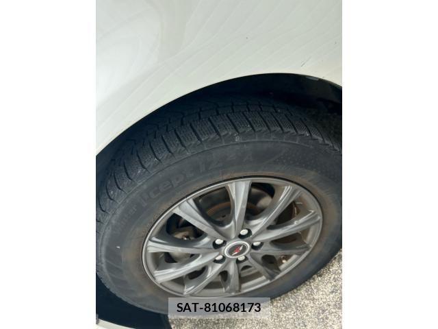 Toyota PRIUS 2012-02 7878915-6