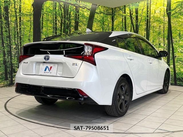 Toyota PRIUS 2021-01 7878828-16