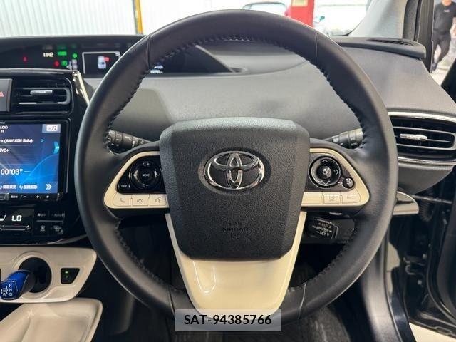 Toyota PRIUS 2016-02 7903245-12