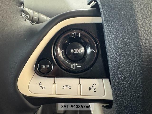 Toyota PRIUS 2016-02 7903245-15