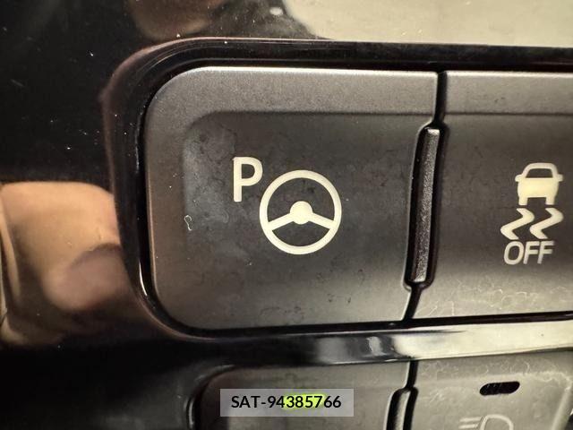 Toyota PRIUS 2016-02 7903245-26