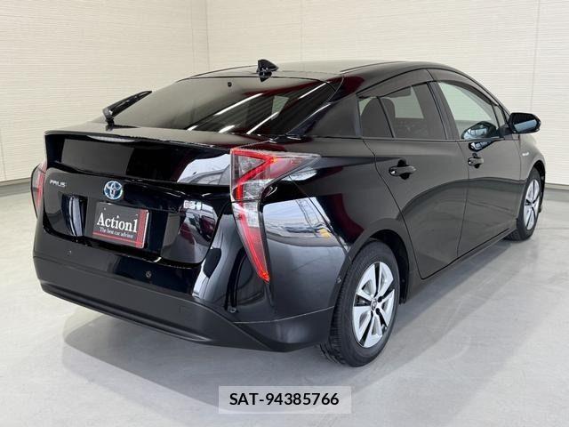 Toyota PRIUS 2016-02 7903245-5