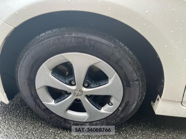 Toyota PRIUS 2014-01 7903250-9