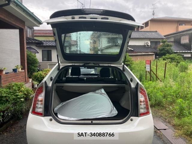Toyota PRIUS 2014-01 7903250-11